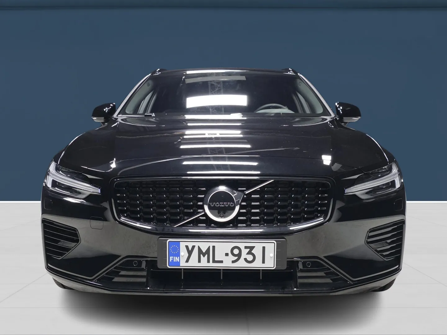 Autokuva 2 - YML-931