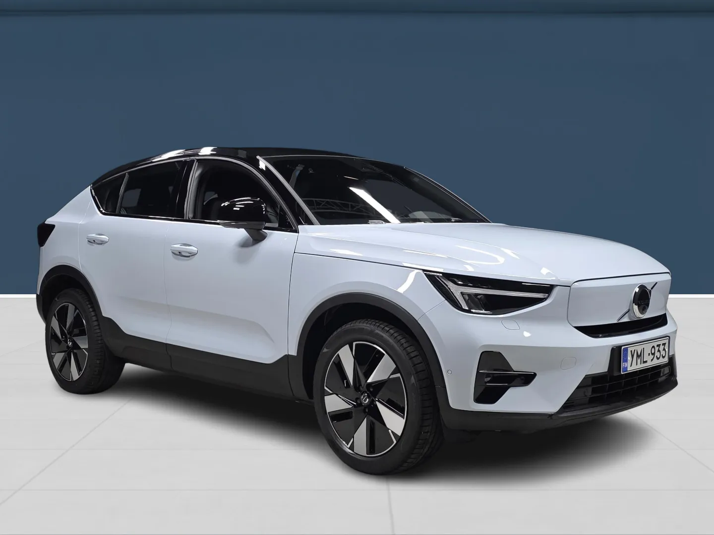 Autokuva 3 - YML-933
