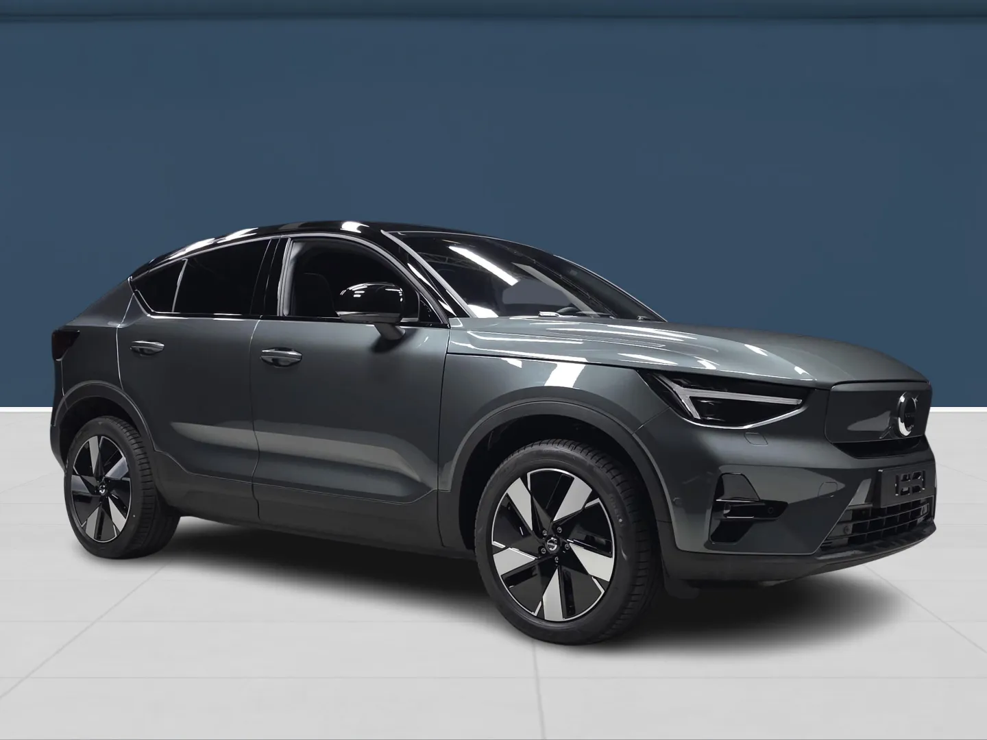 Autokuva 3 - YMN-191