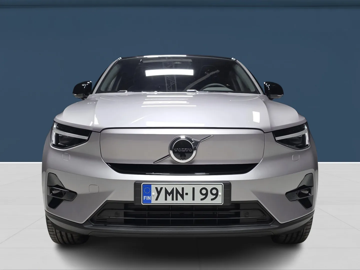 Autokuva 2 - YMN-199