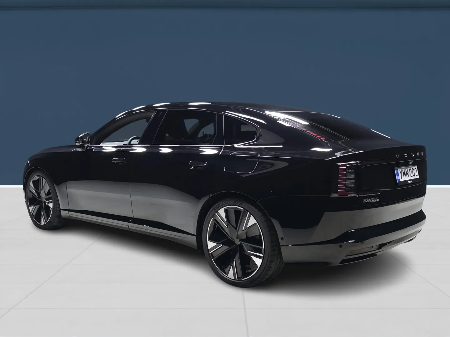 Autokuva 6 - YMN-202