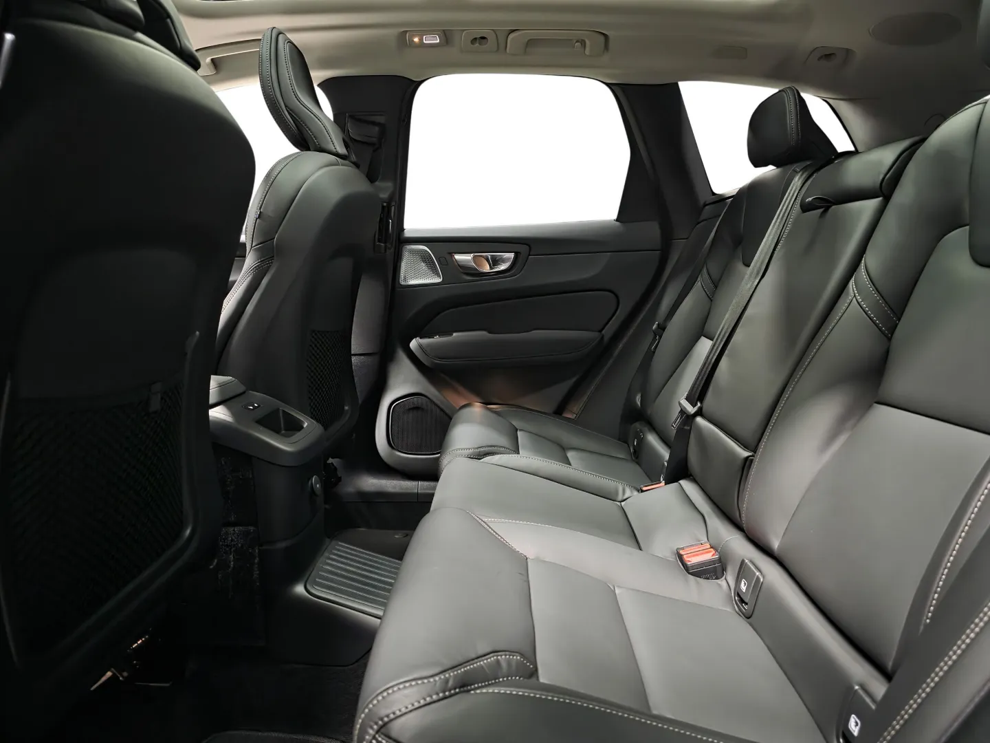 Autokuva 9 - YMN-757