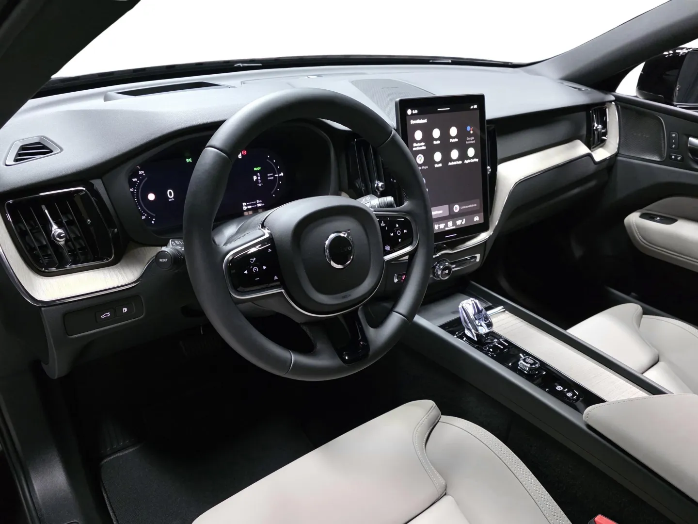 Autokuva 8 - YMO-657