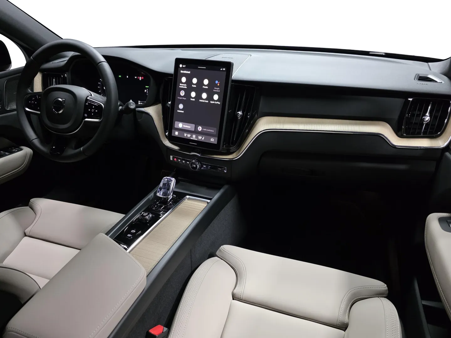 Autokuva 16 - YMO-657