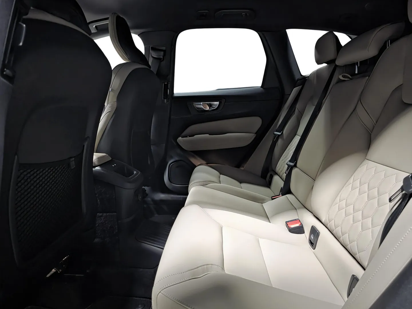 Autokuva 9 - YMO-669