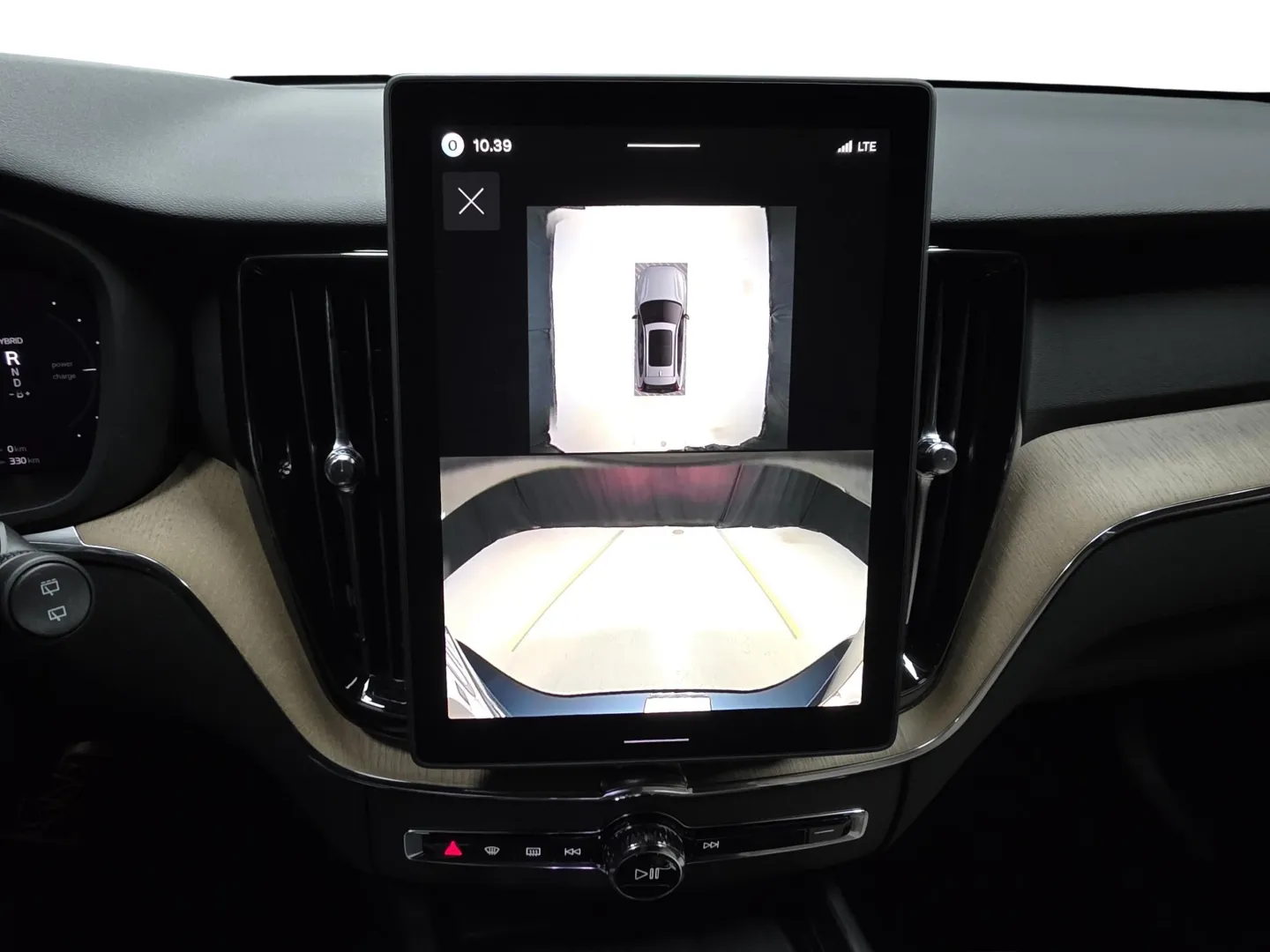 Autokuva 12 - YMO-669