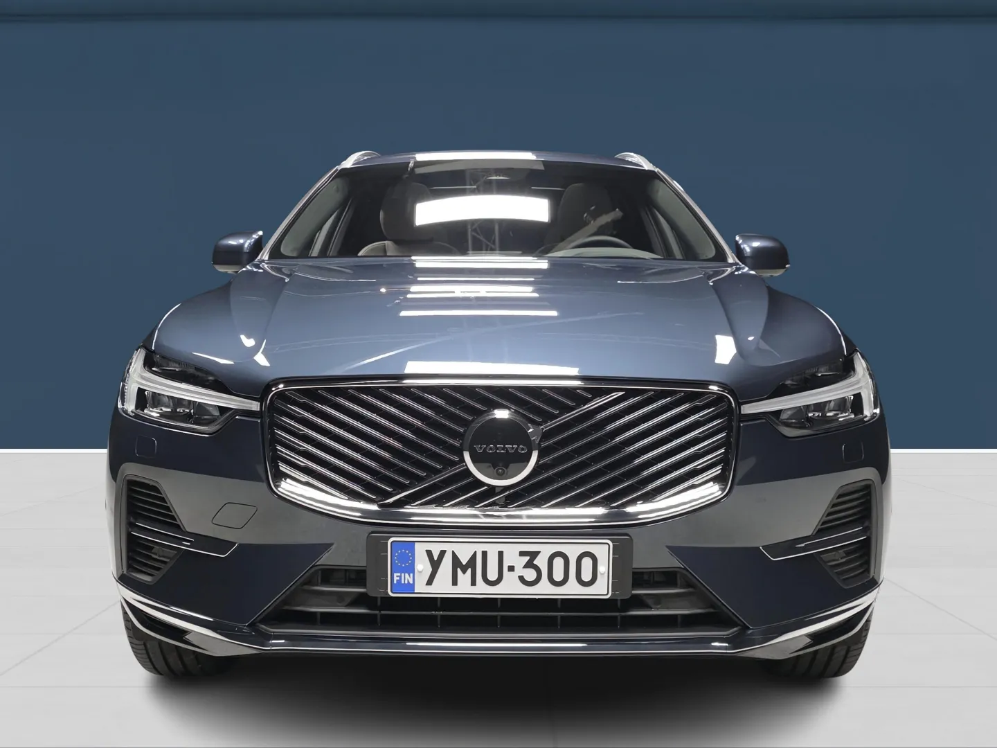 Autokuva 2 - YMU-300