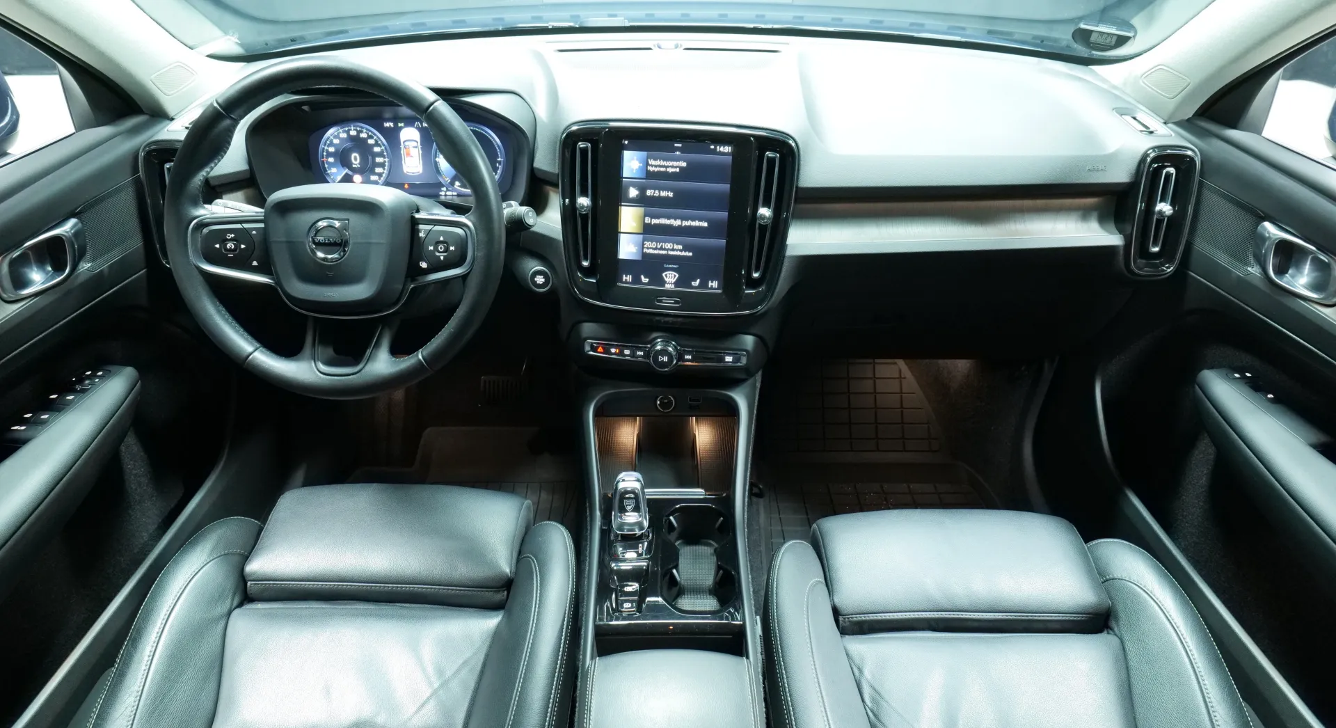 Autokuva 14 - YXG-597