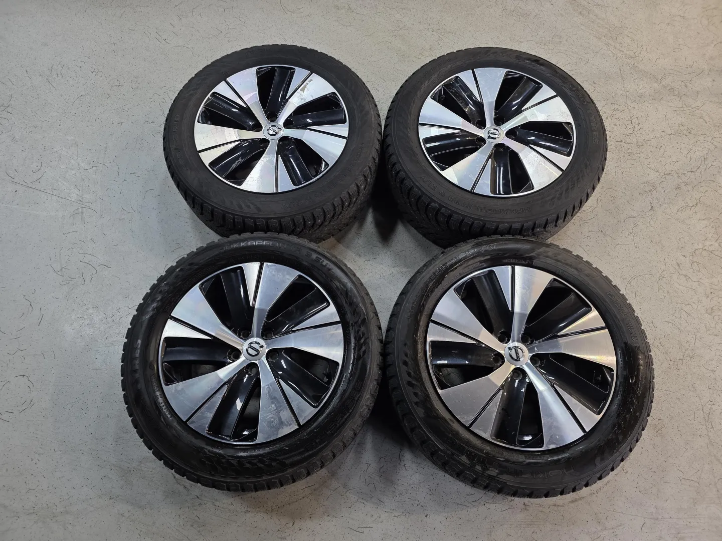 Autokuva 12 - YXL-485