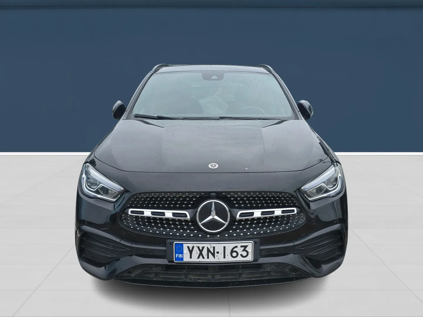 Autokuva 2 - YXN-163