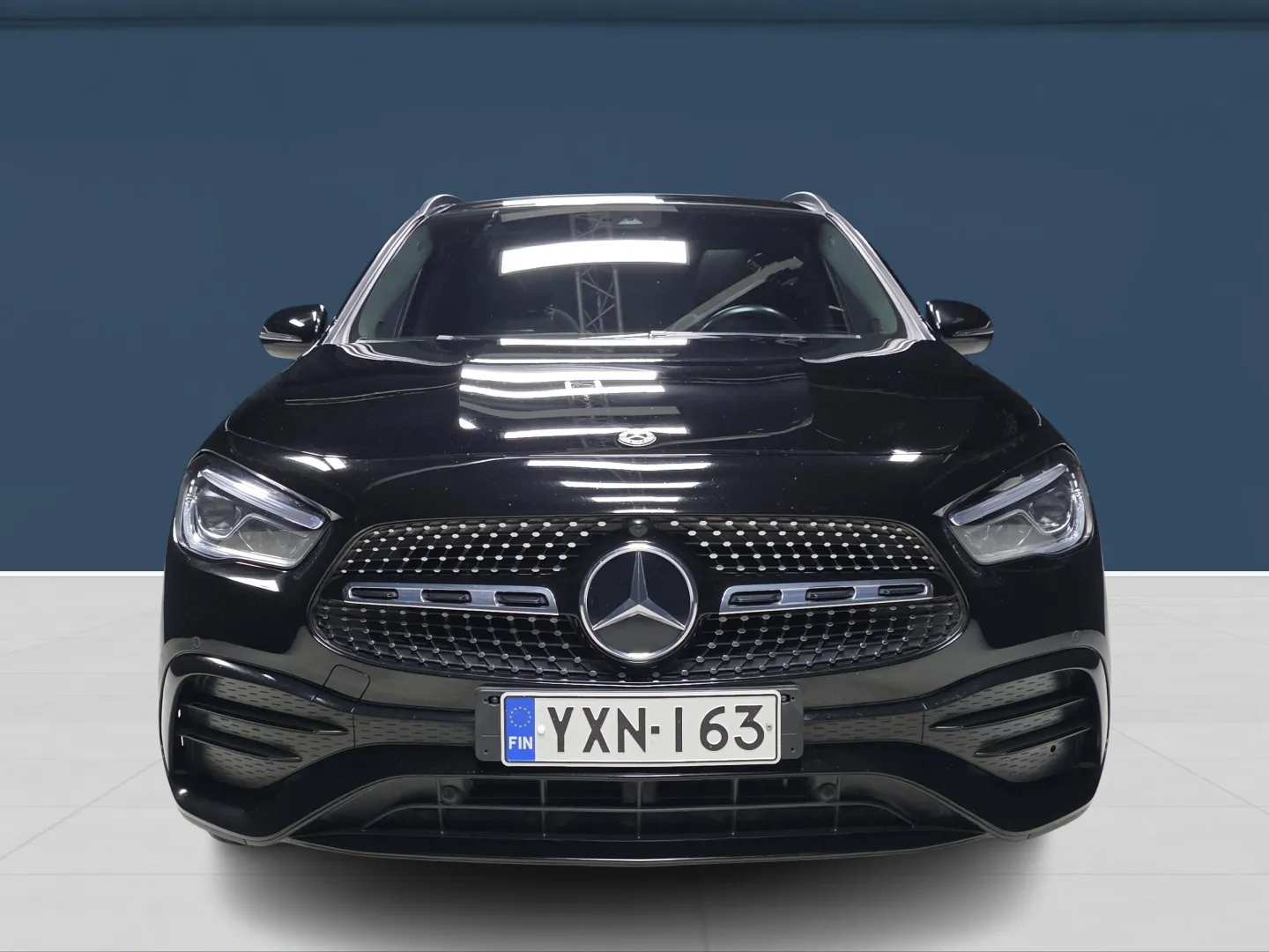 Autokuva 2 - YXN-163