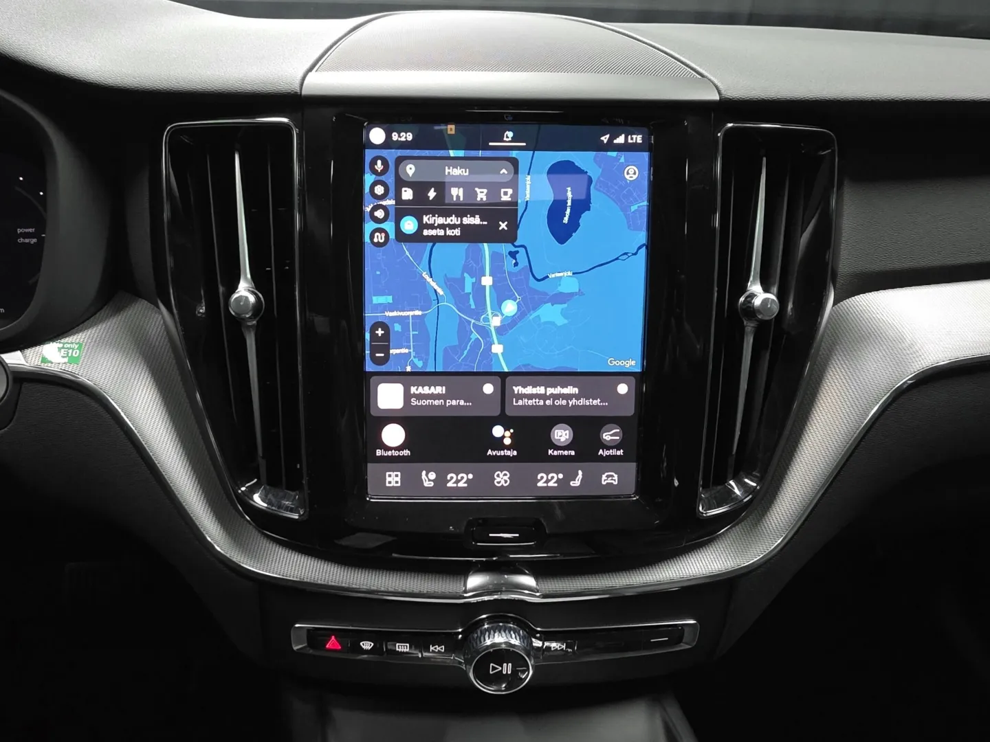 Autokuva 13 - YXS-713