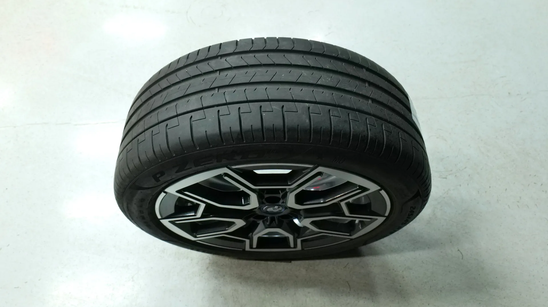 Autokuva 21 - YXU-615