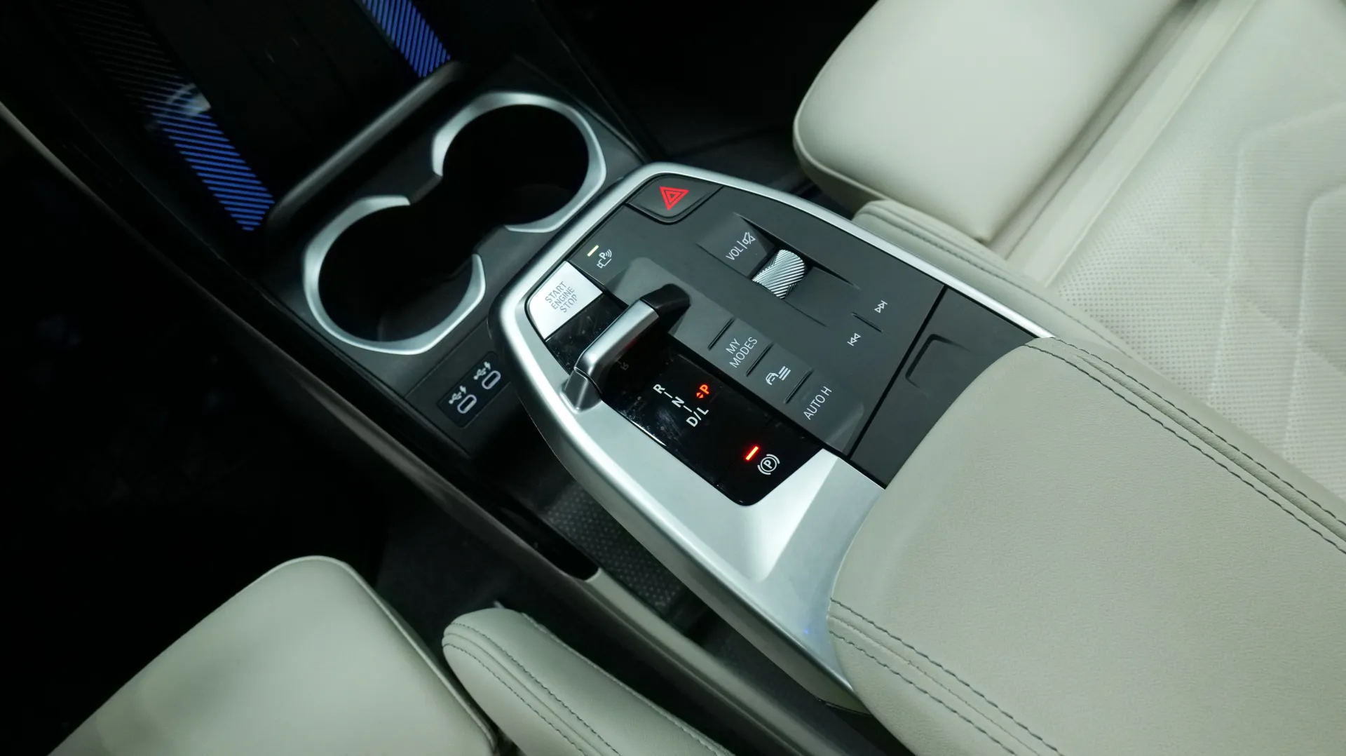 Autokuva 10 - YXU-615