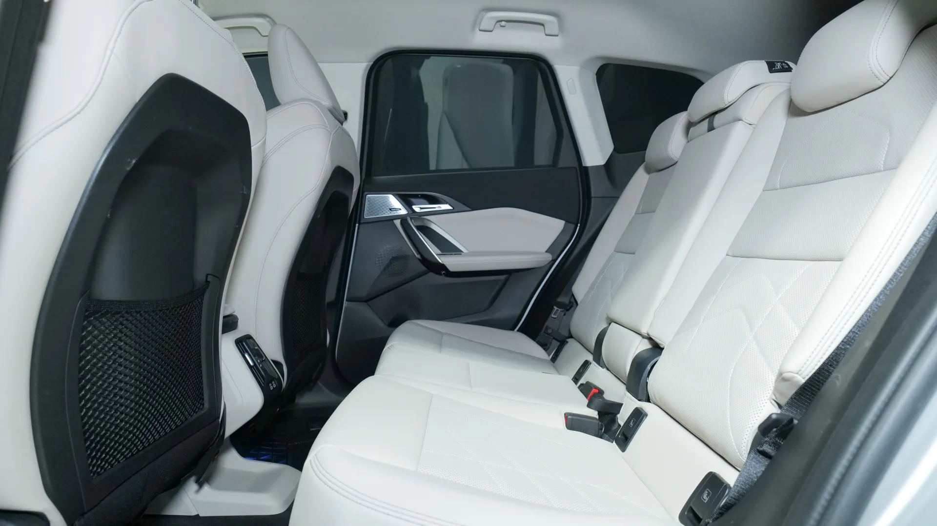 Autokuva 17 - YXU-615