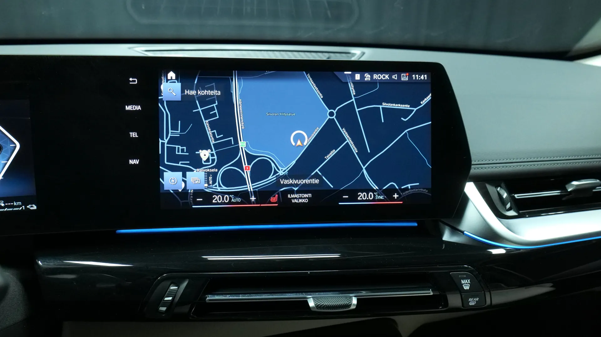 Autokuva 7 - YXU-615