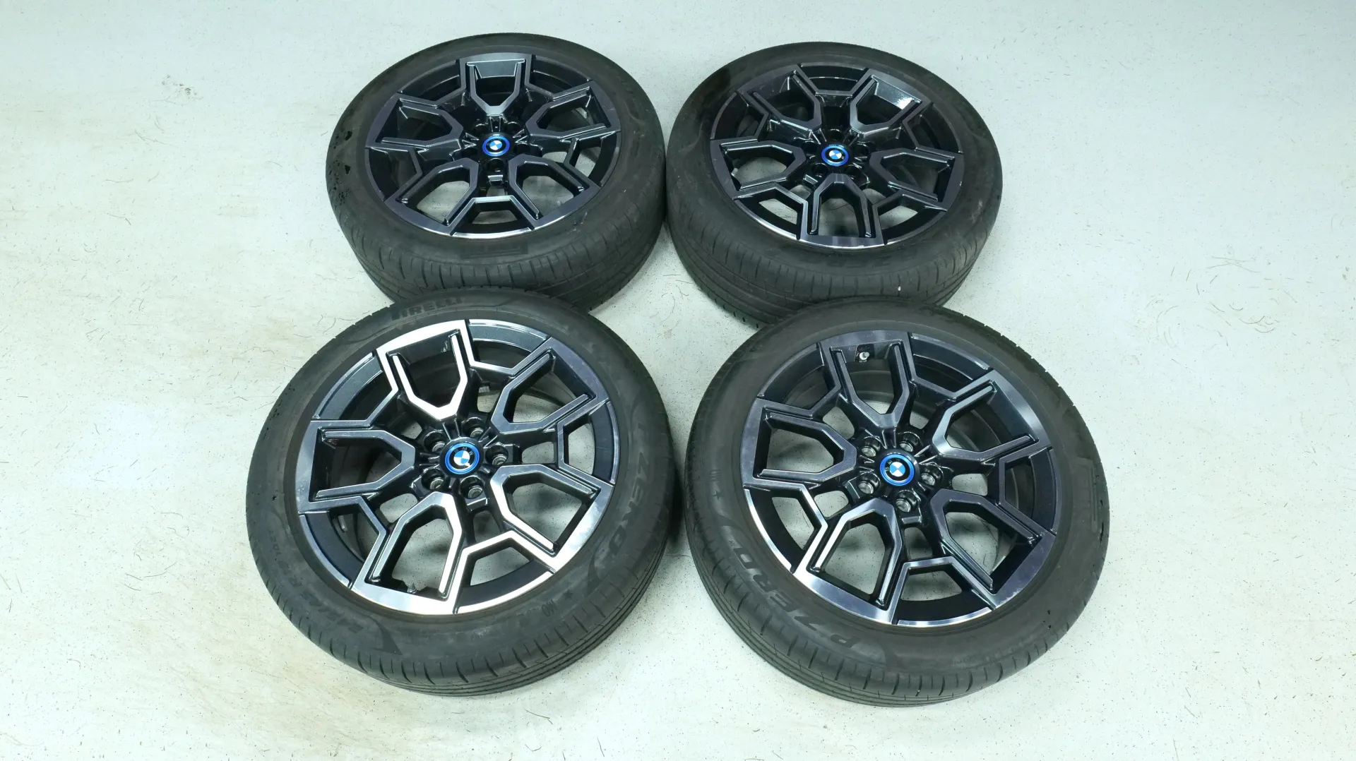 Autokuva 20 - YXU-615