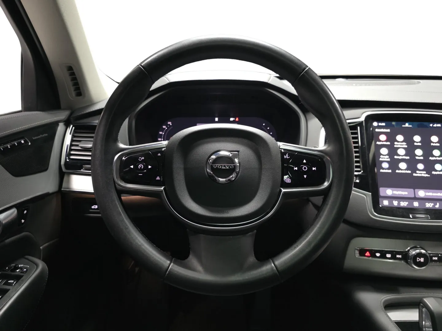 Autokuva 10 - YXZ-868