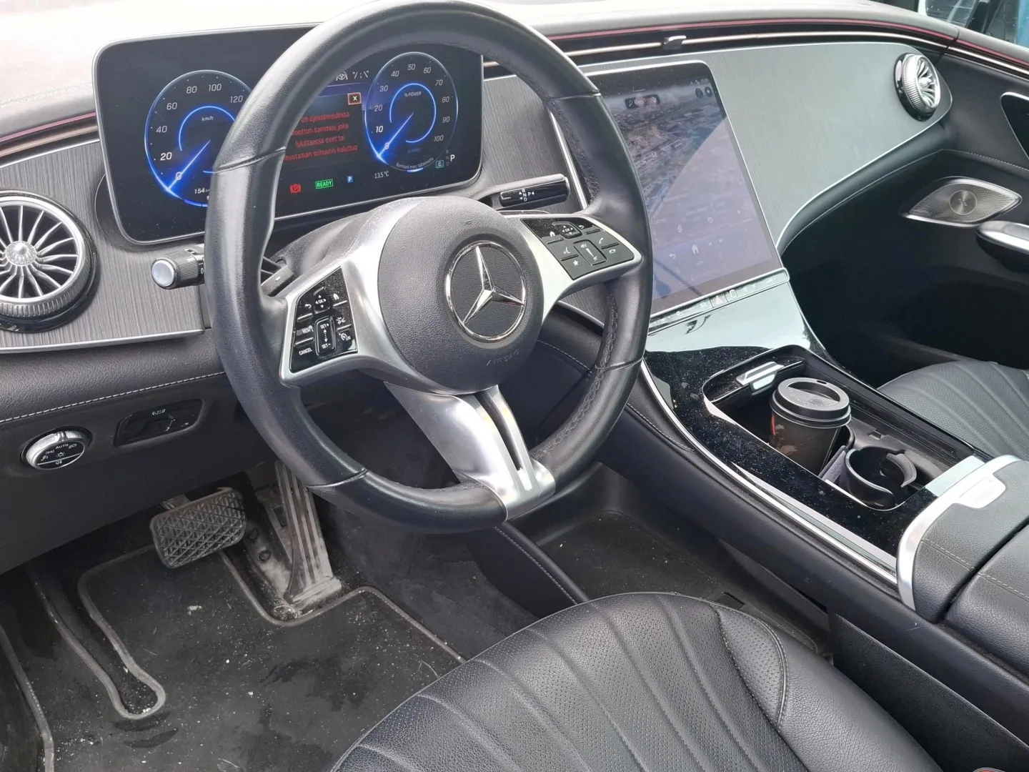 Autokuva 5 - YYB-980