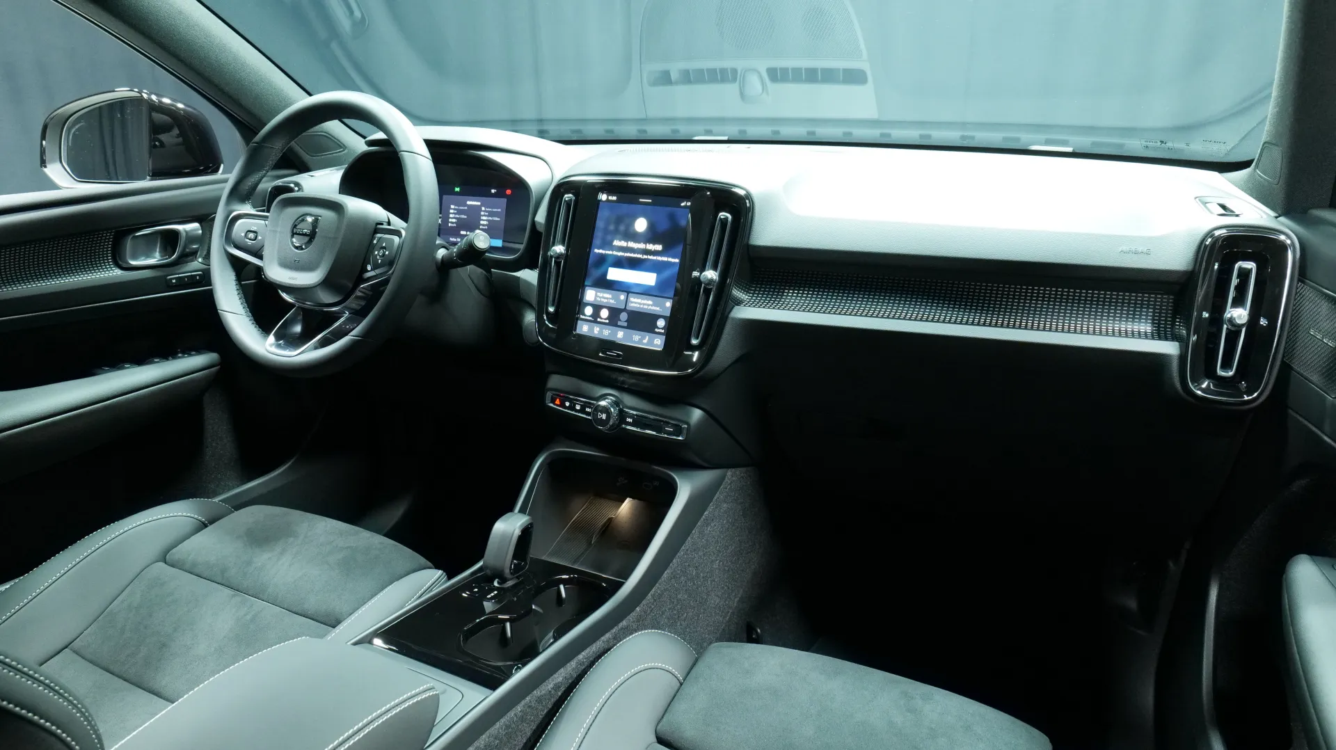 Autokuva 18 - YYE-922