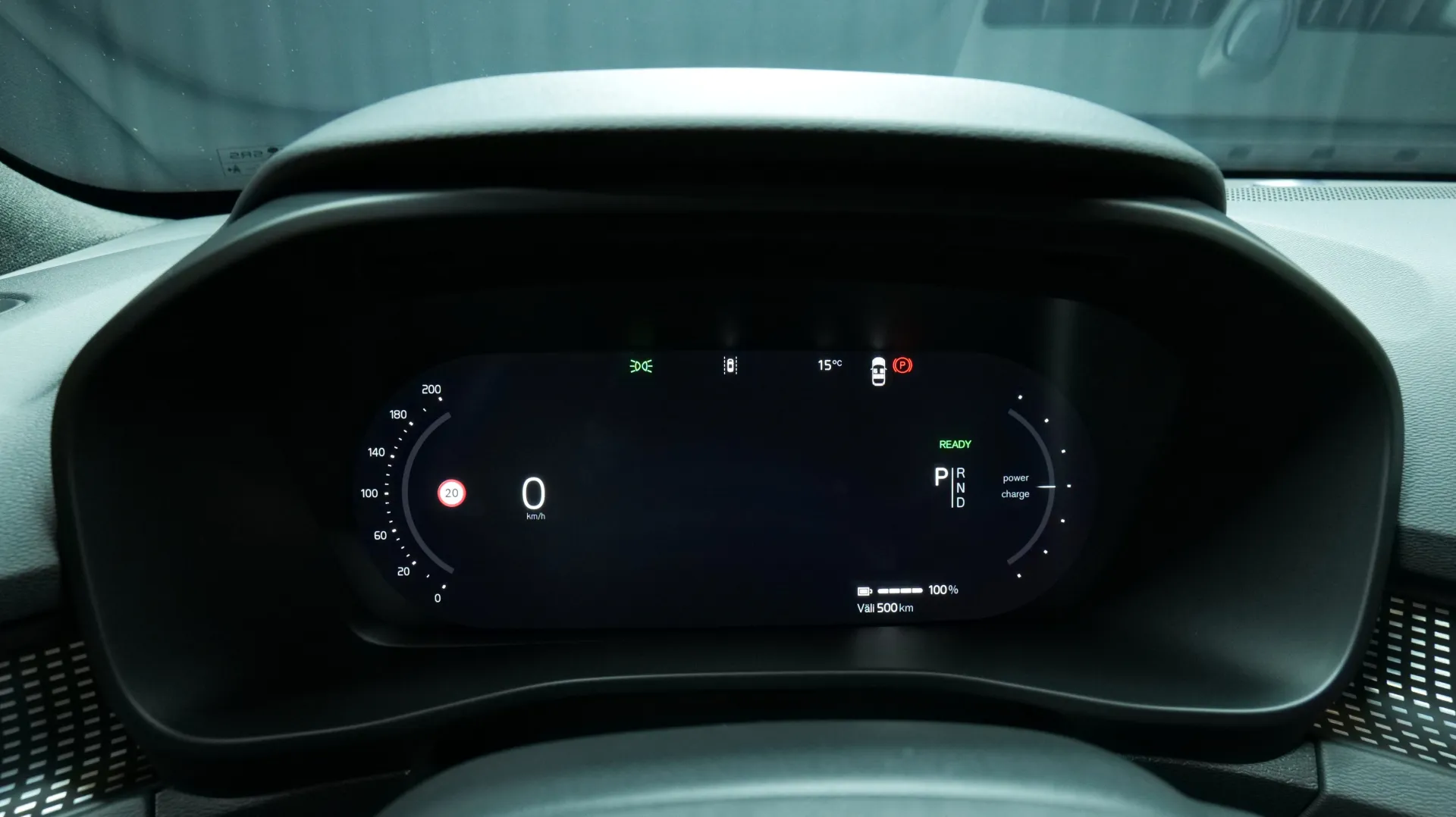 Autokuva 6 - YYE-922