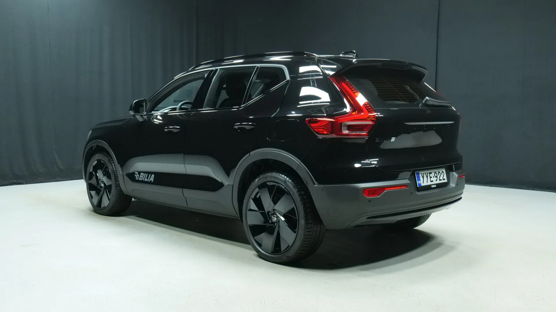 Autokuva 2 - YYE-922