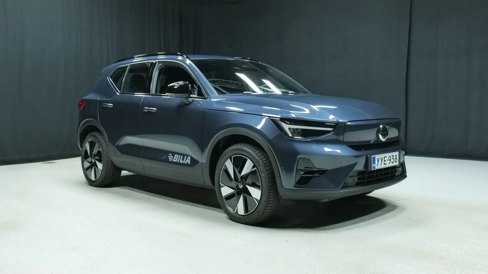 Autokuva 5 - YYE-938