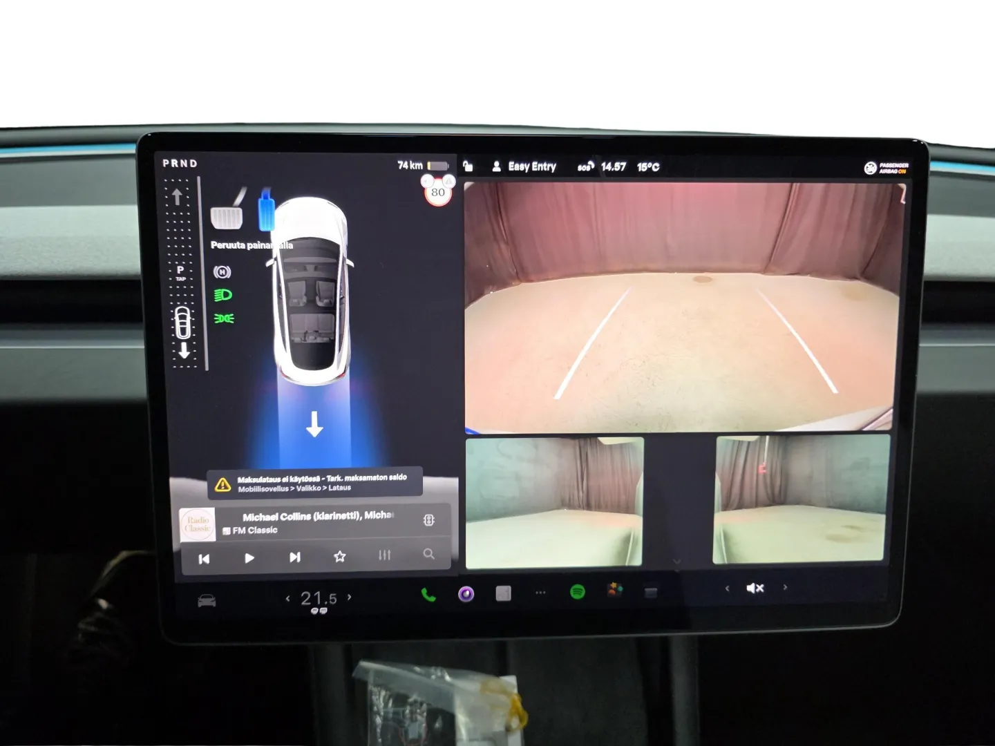 Autokuva 13 - YYI-310