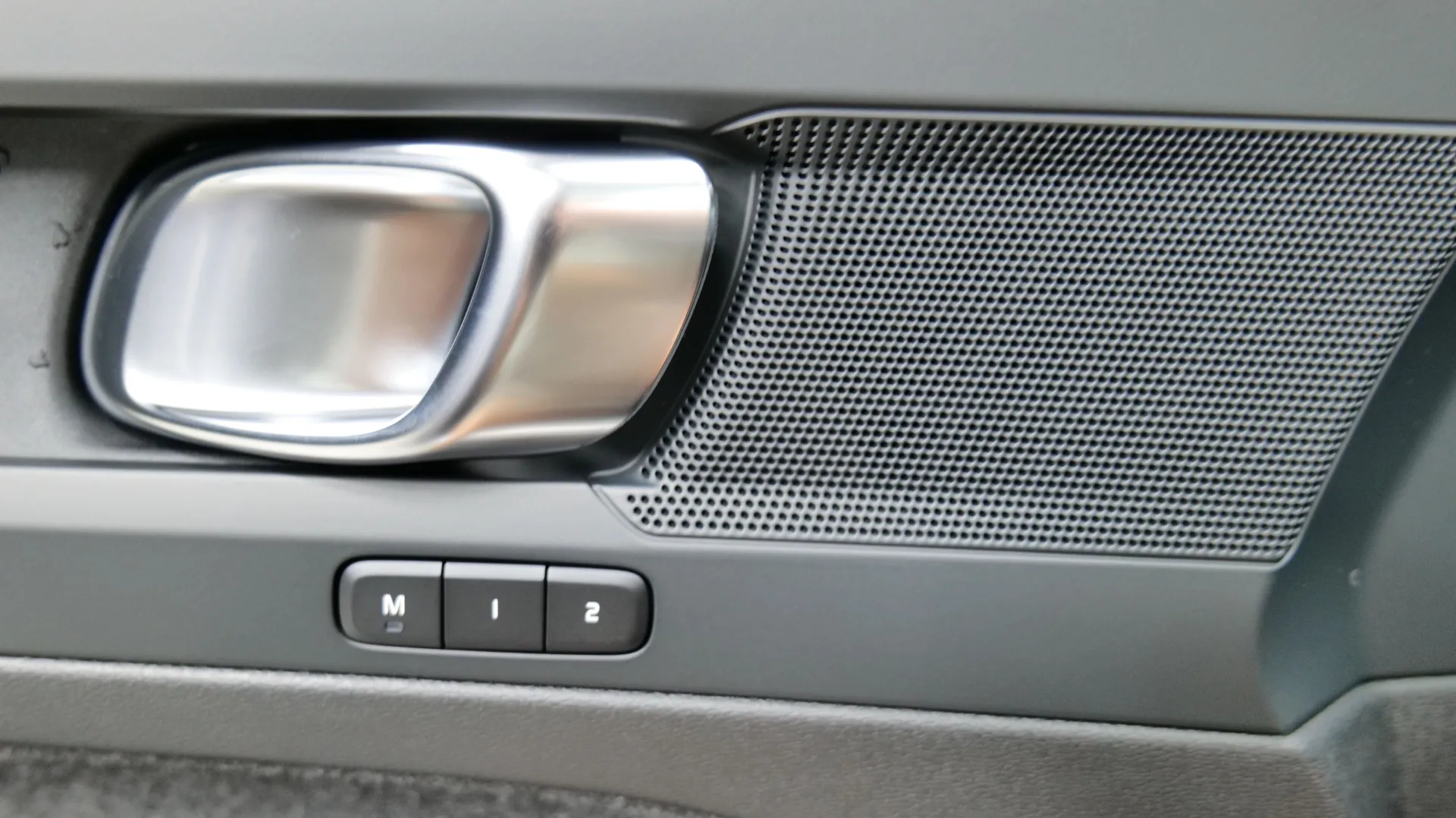 Autokuva 17 - YYI-817