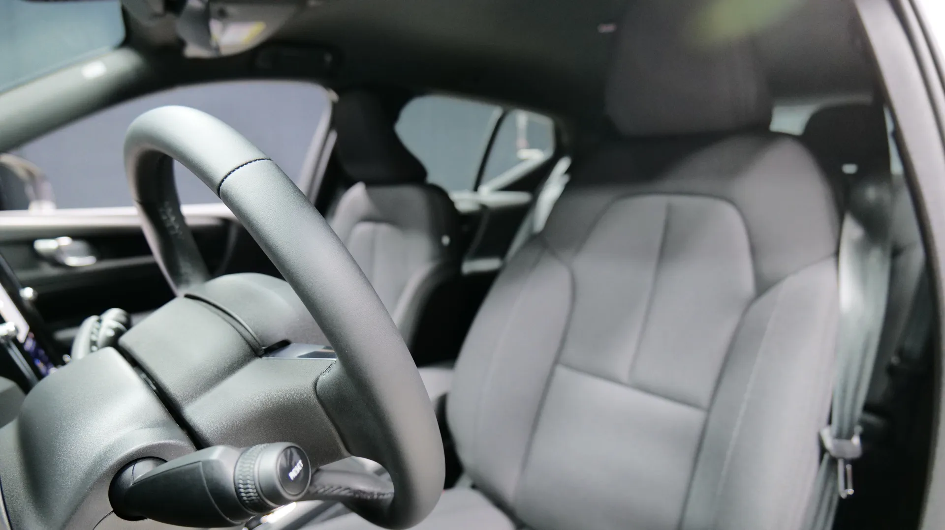 Autokuva 19 - YYI-817