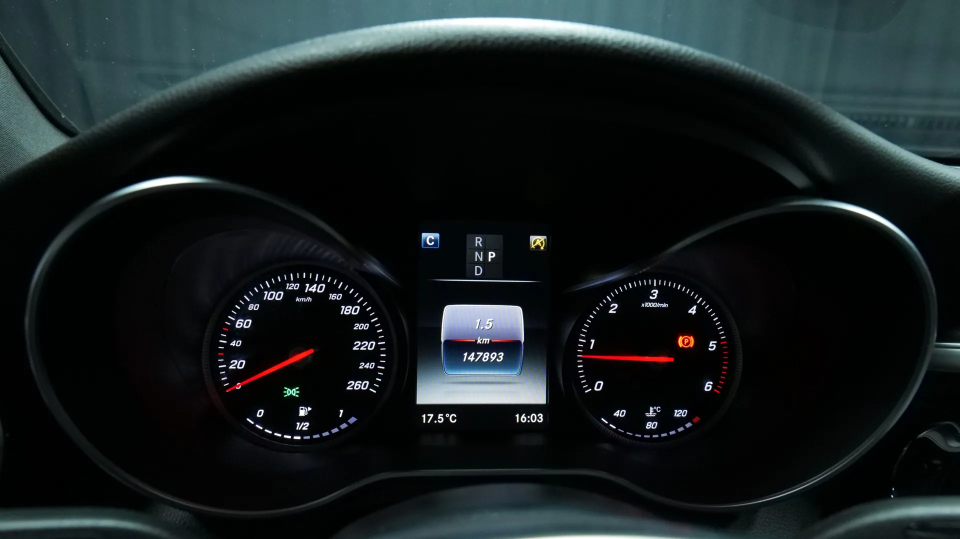 Autokuva 6 - ZKP-991