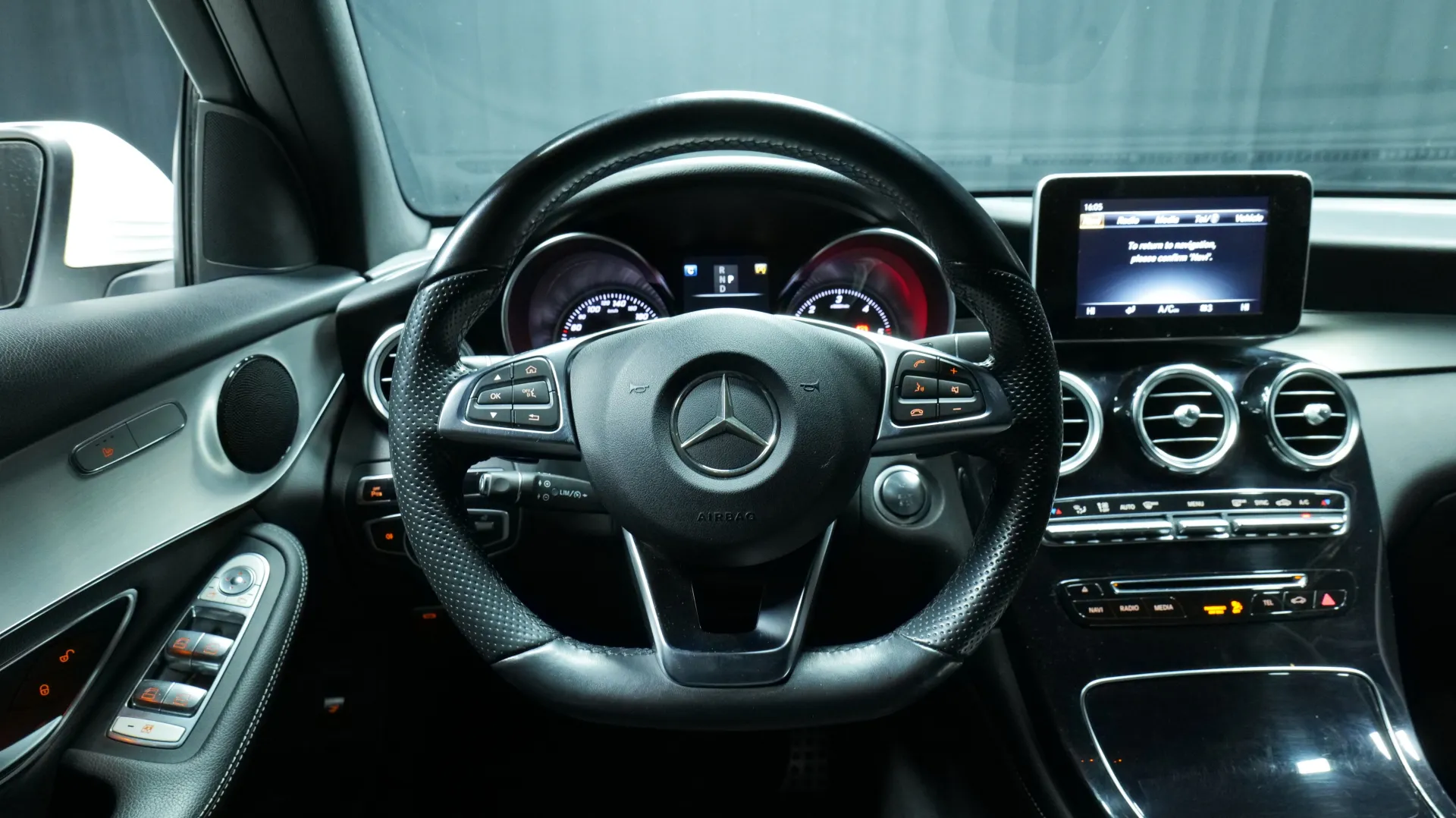 Autokuva 15 - ZKP-991