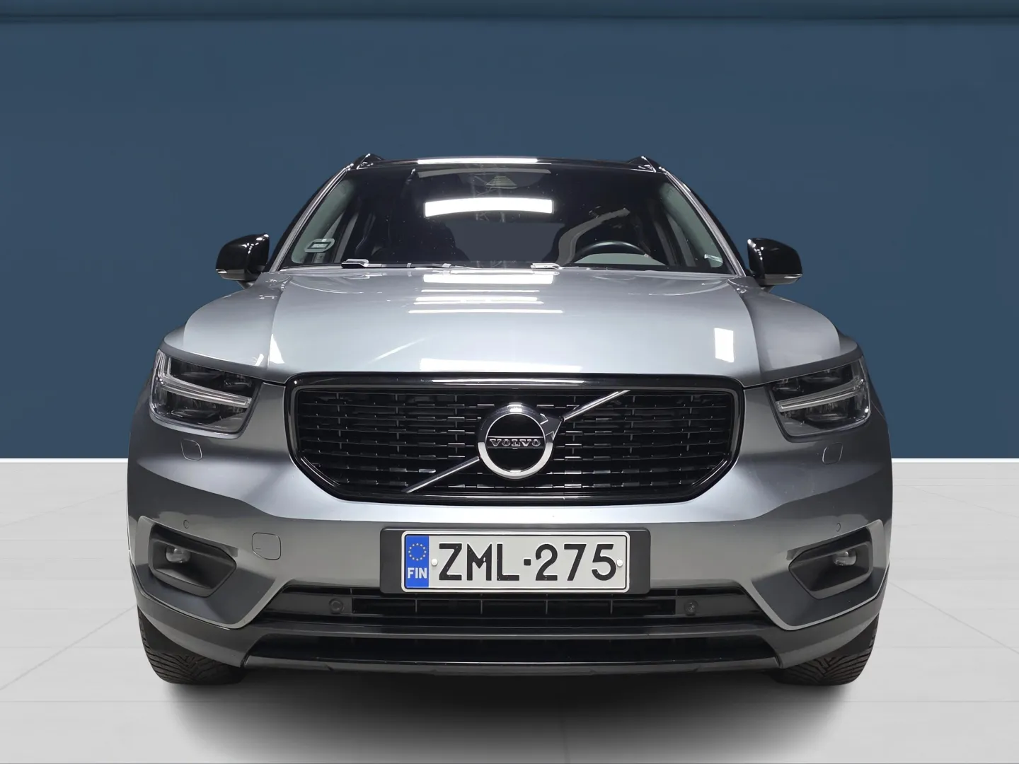 Autokuva 2 - ZML-275