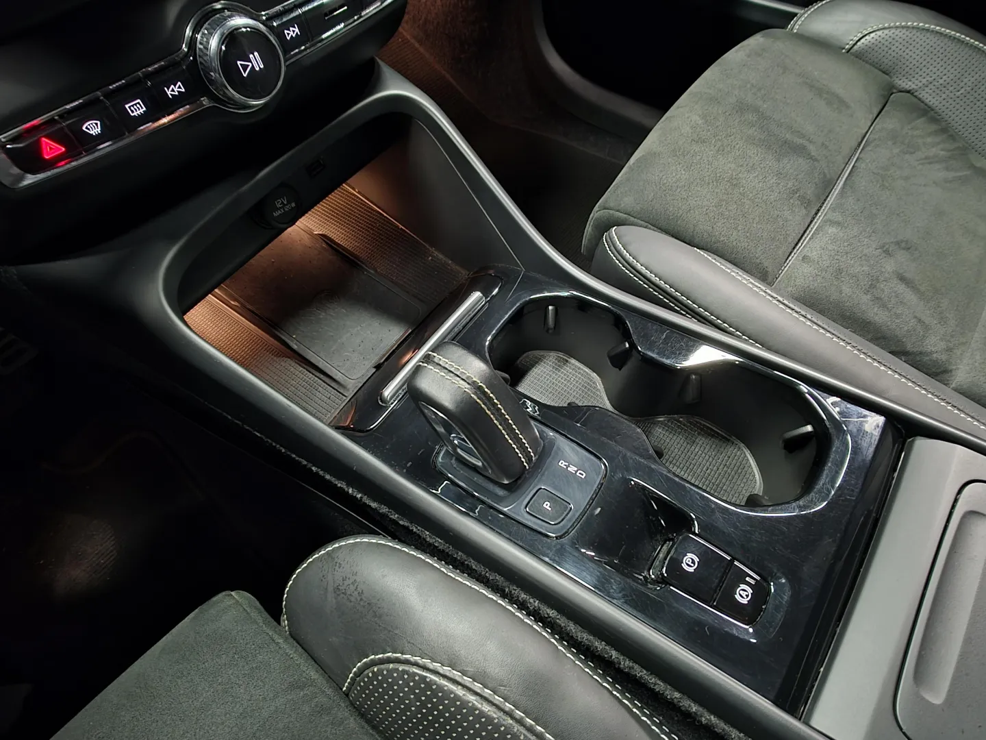 Autokuva 15 - ZML-275