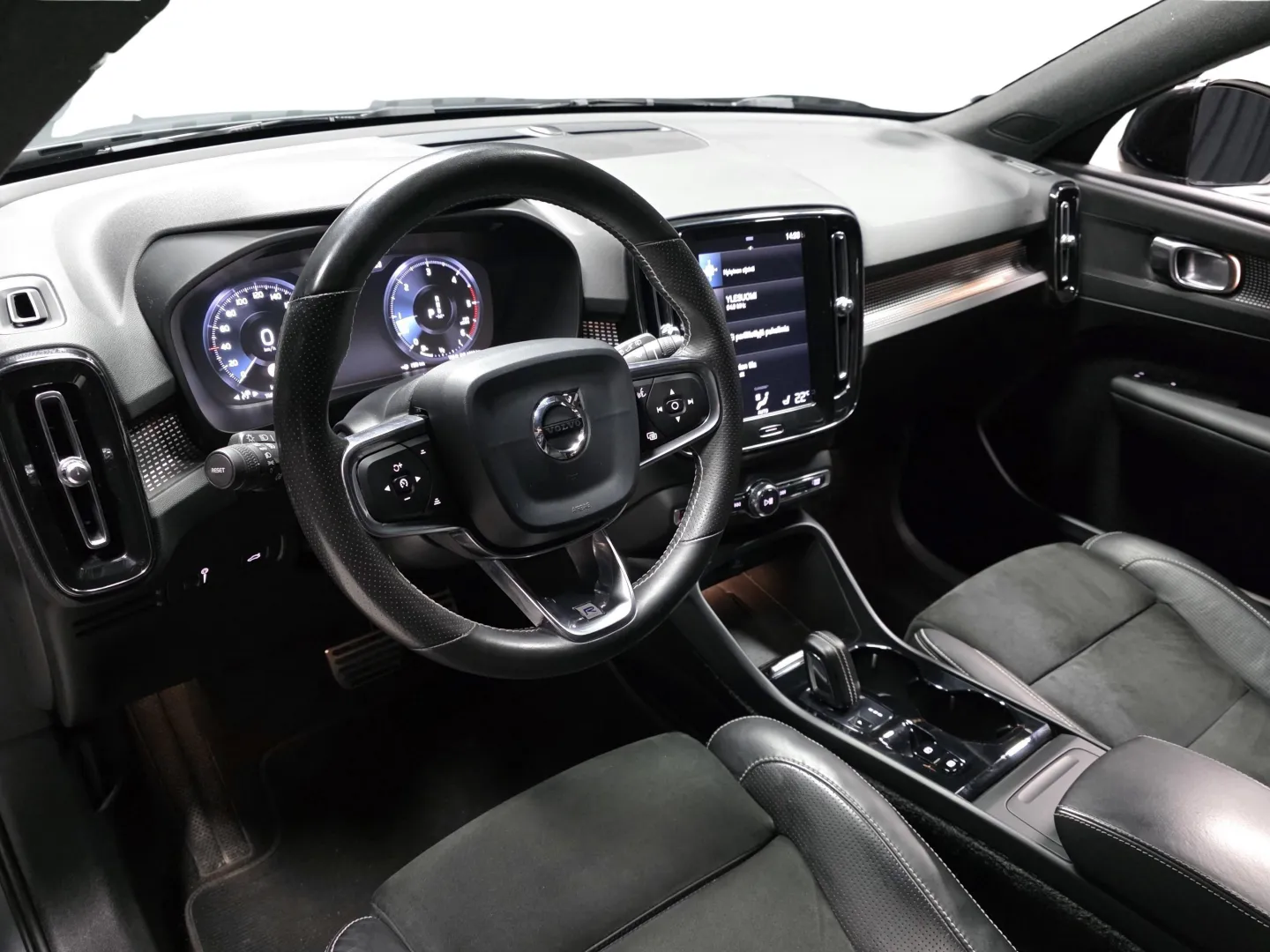 Autokuva 8 - ZML-275