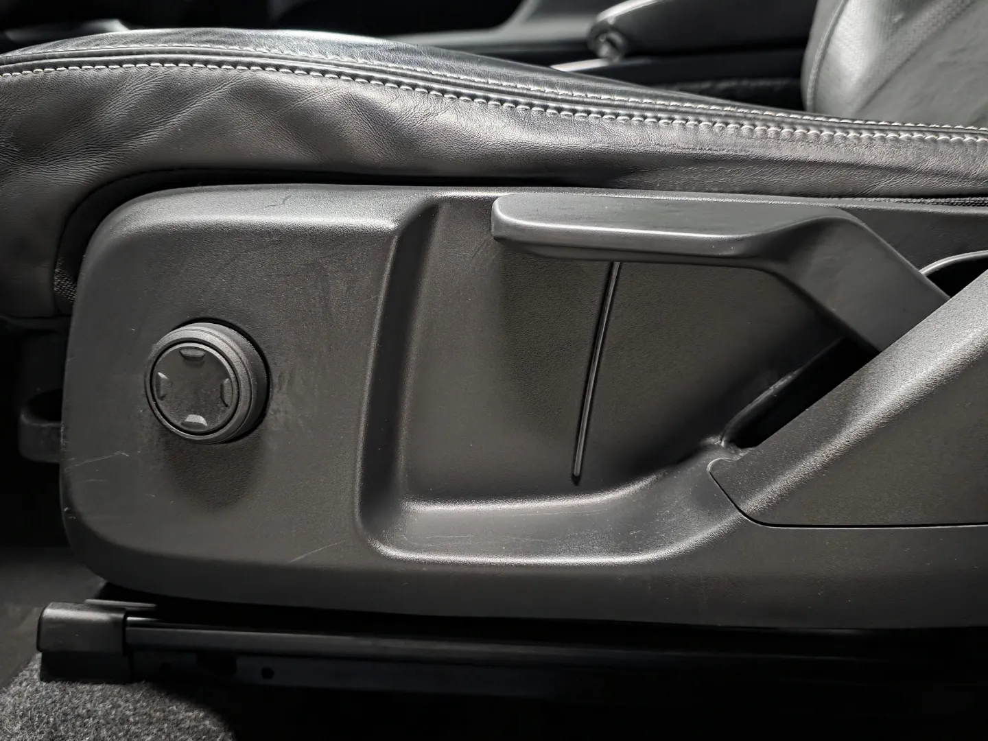 Autokuva 16 - ZML-275