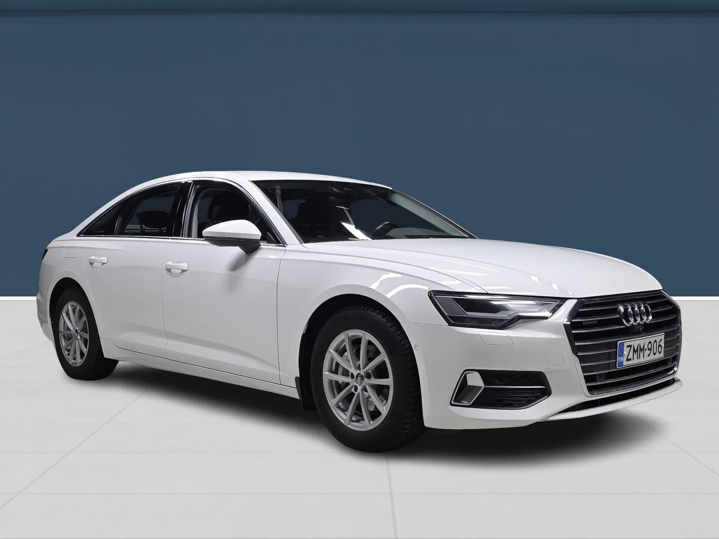 Autokuva 3 - ZMM-906