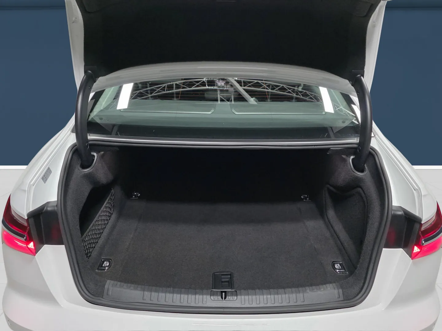 Autokuva 11 - ZMM-906