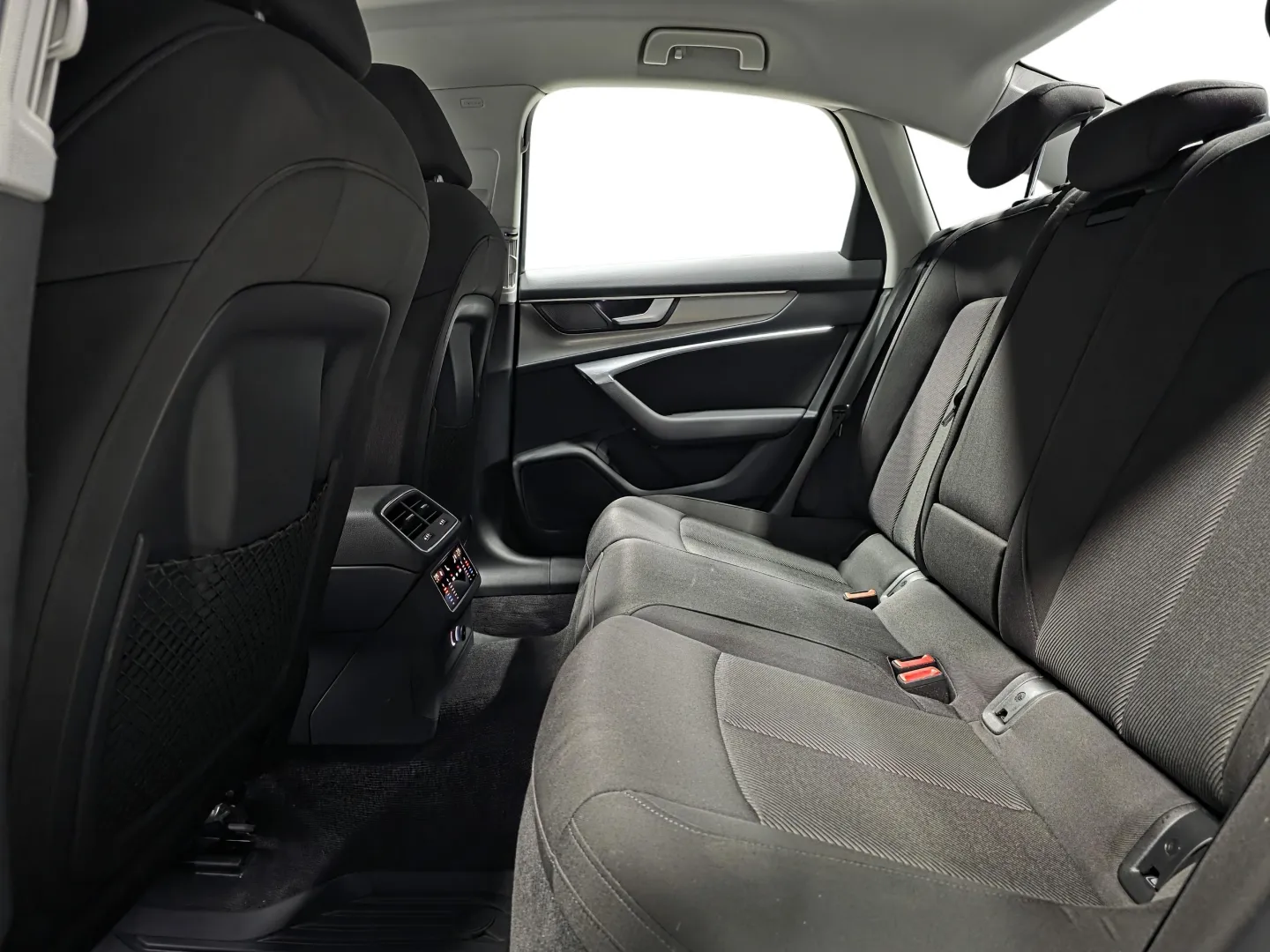 Autokuva 9 - ZMM-906