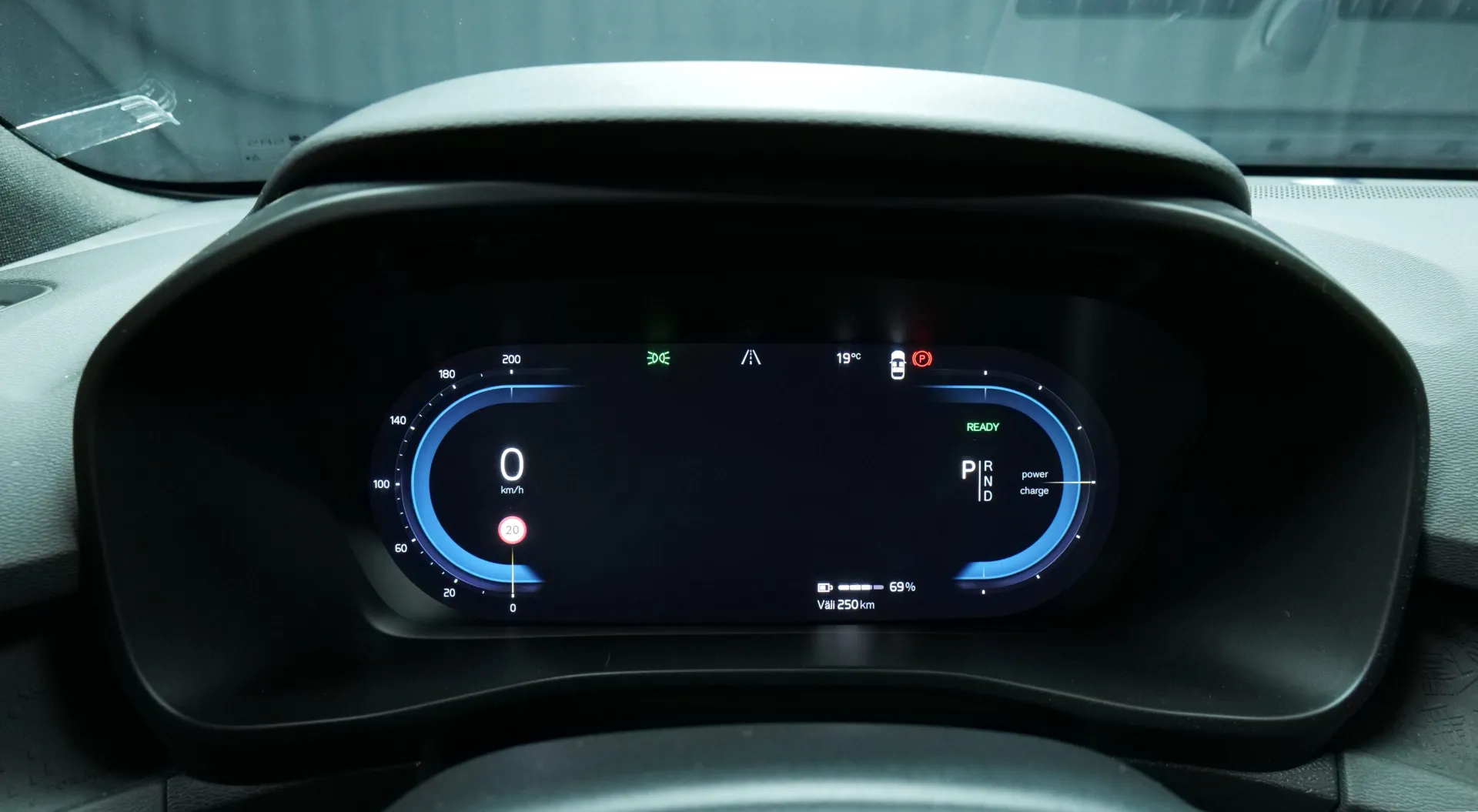 Autokuva 6 - ZNJ-775