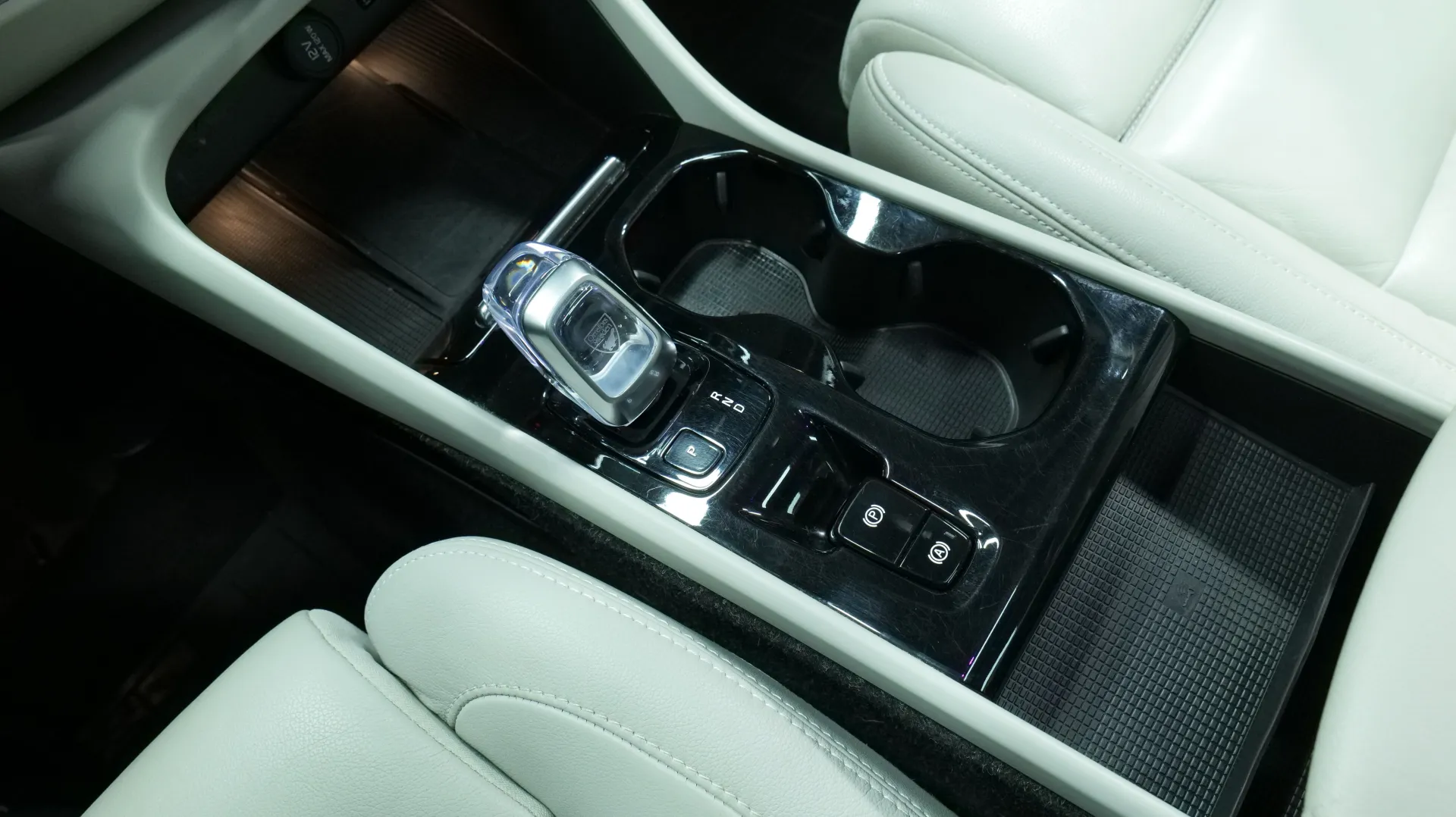 Autokuva 10 - ZNK-272