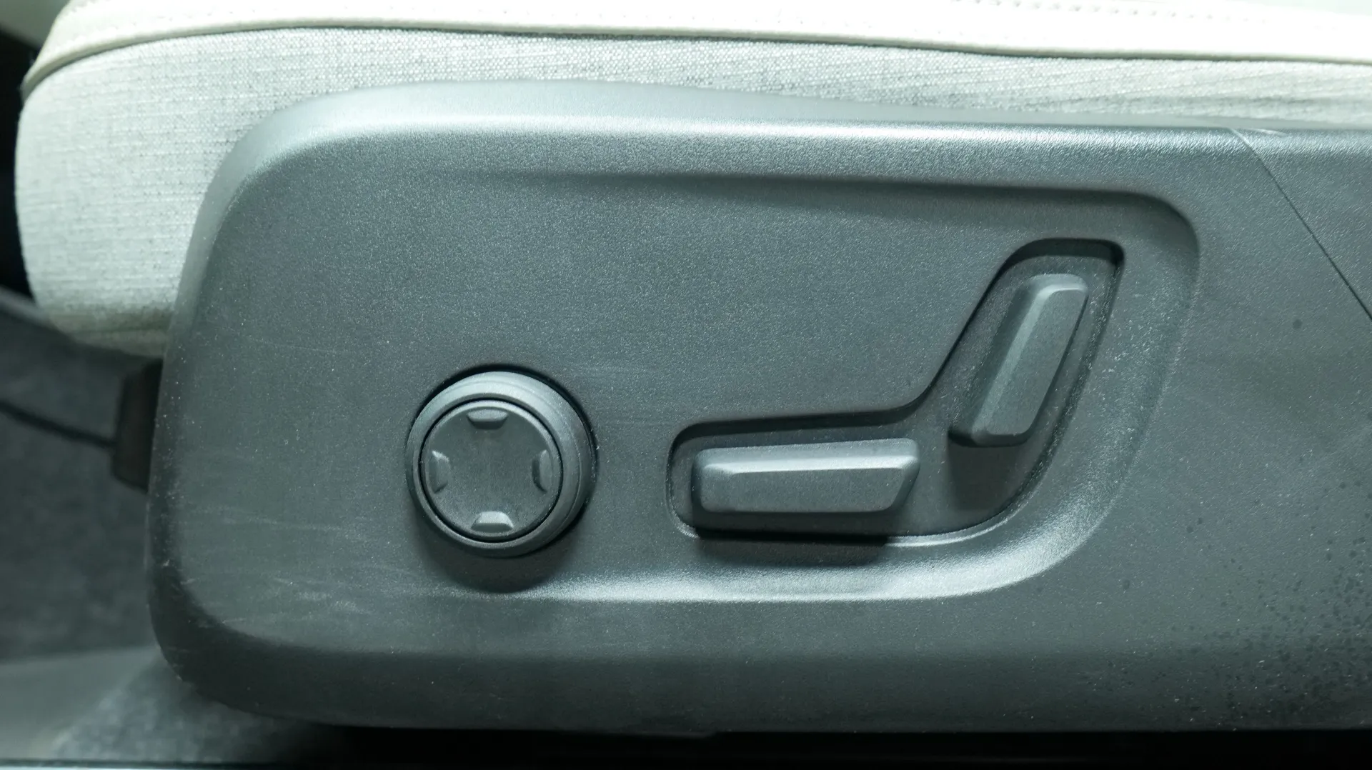 Autokuva 11 - ZNL-554