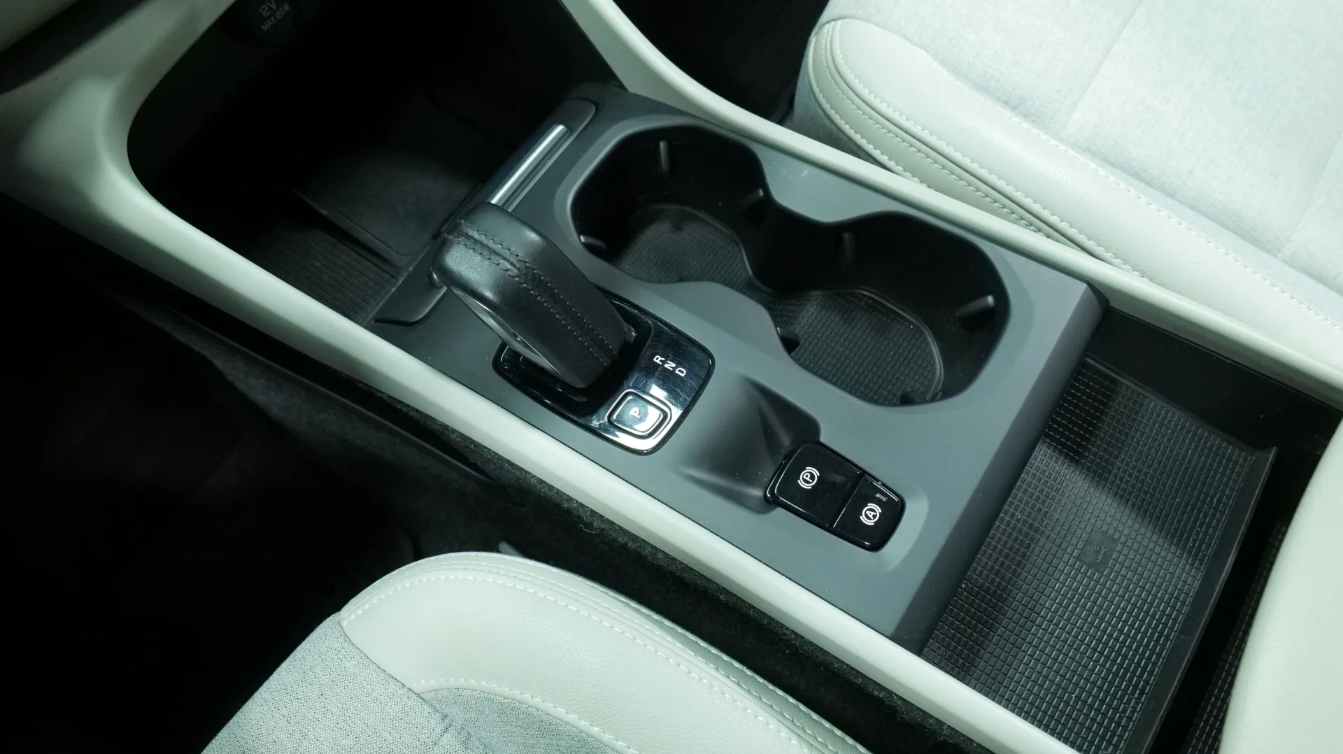 Autokuva 10 - ZNL-554