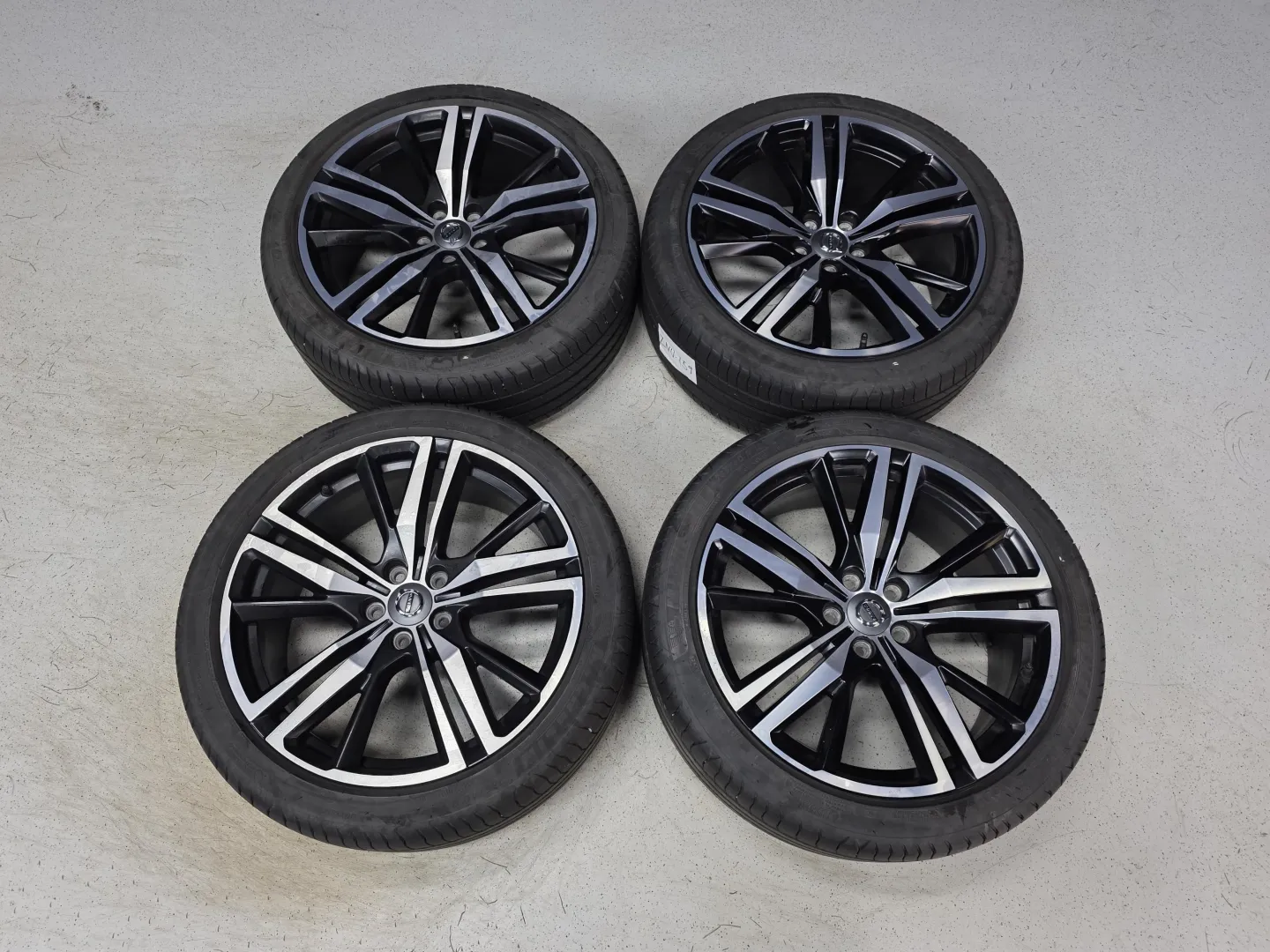 Autokuva 12 - ZNU-159