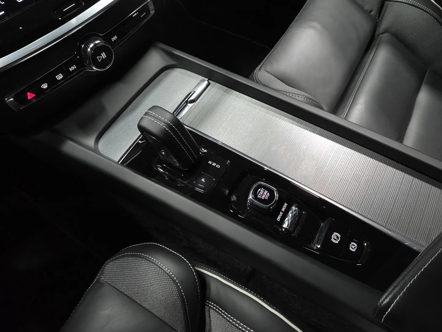 Autokuva 14 - ZNU-159