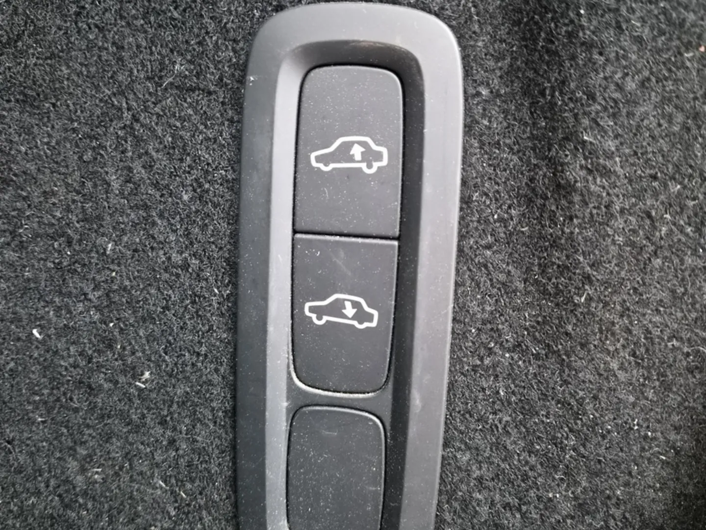 Autokuva 9 - ZNU-750