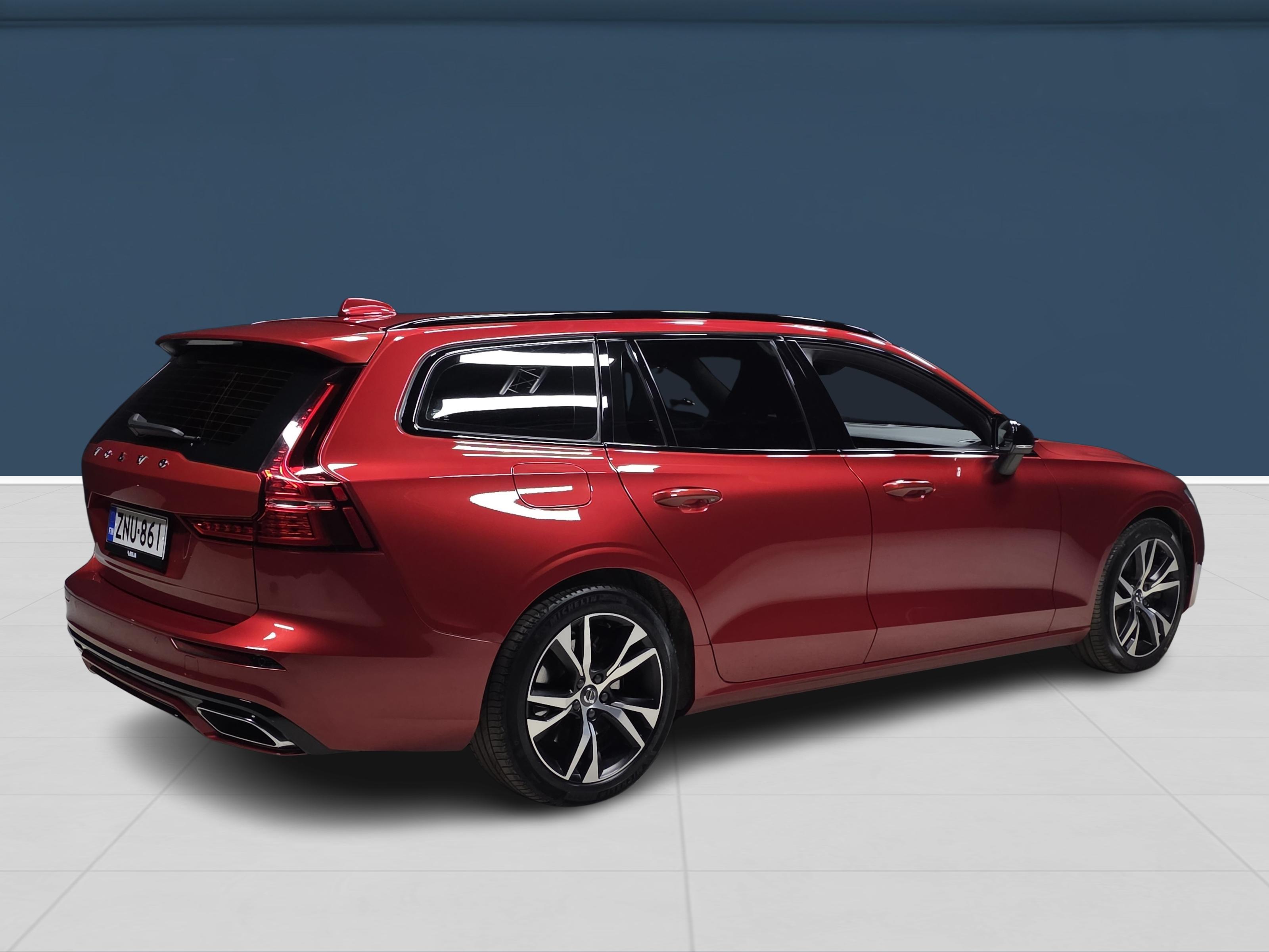 Volvo V60 2022, kuva 4/18