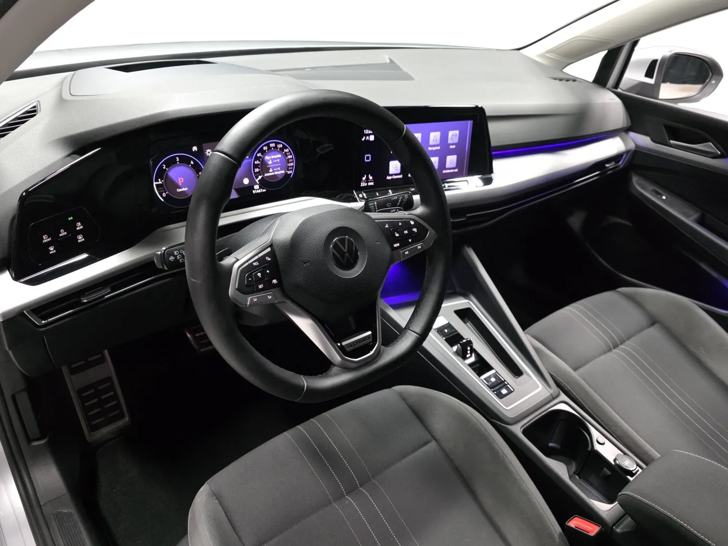 Autokuva 8 - ZOH-789