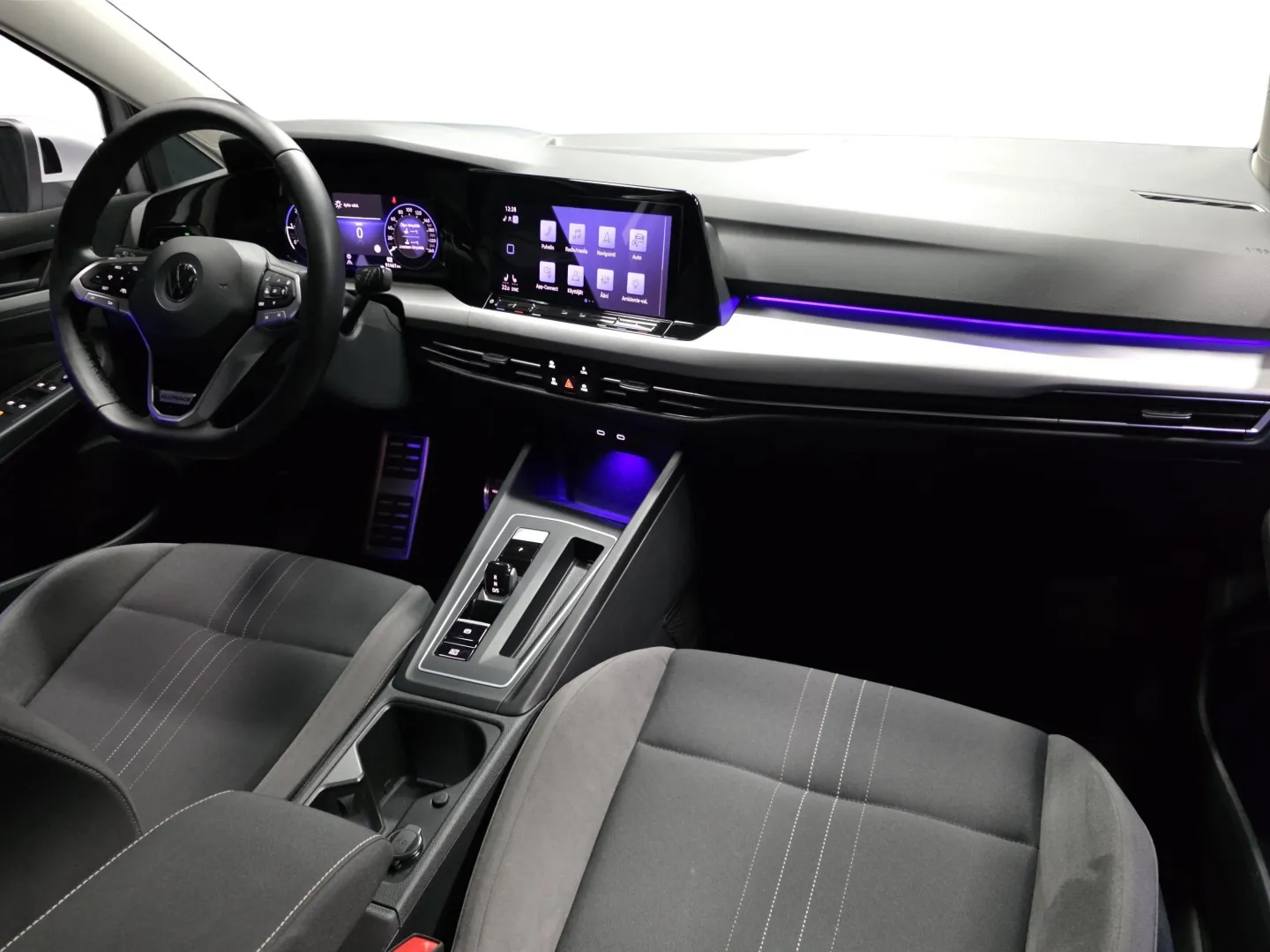 Autokuva 16 - ZOH-789