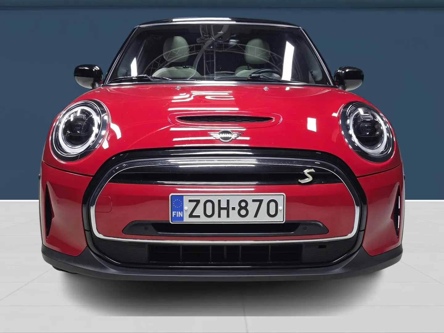 Autokuva 2 - ZOH-870